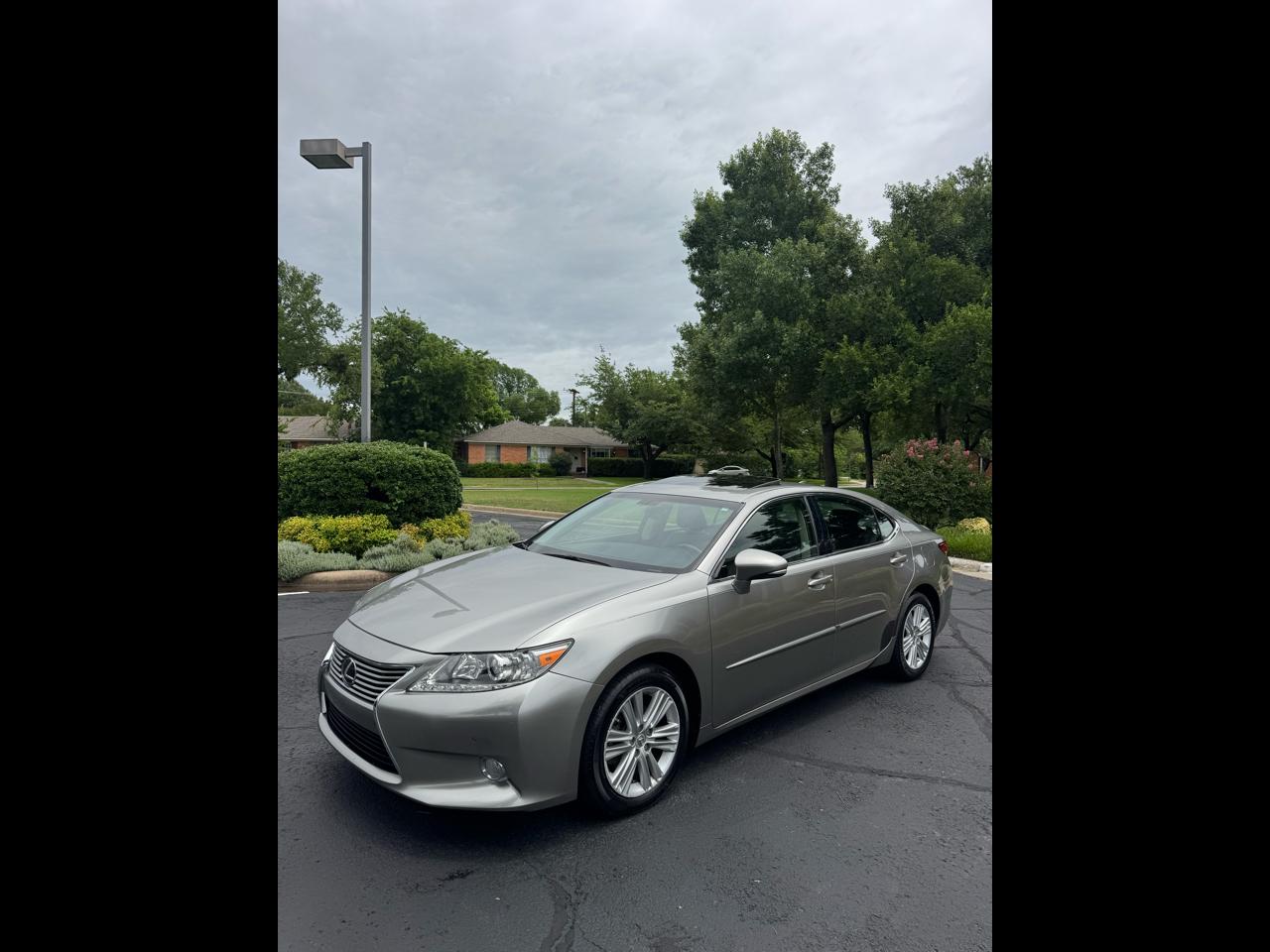 Lexus ES 350 Sedan 2015