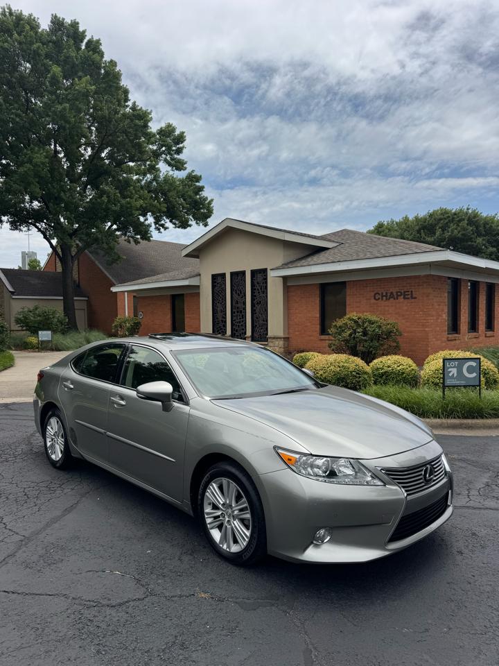 Lexus ES 350 Sedan 2015