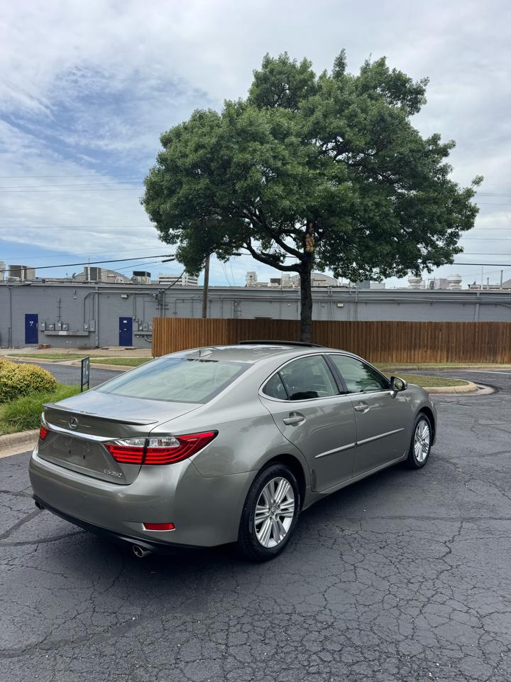 Lexus ES 350 Sedan 2015