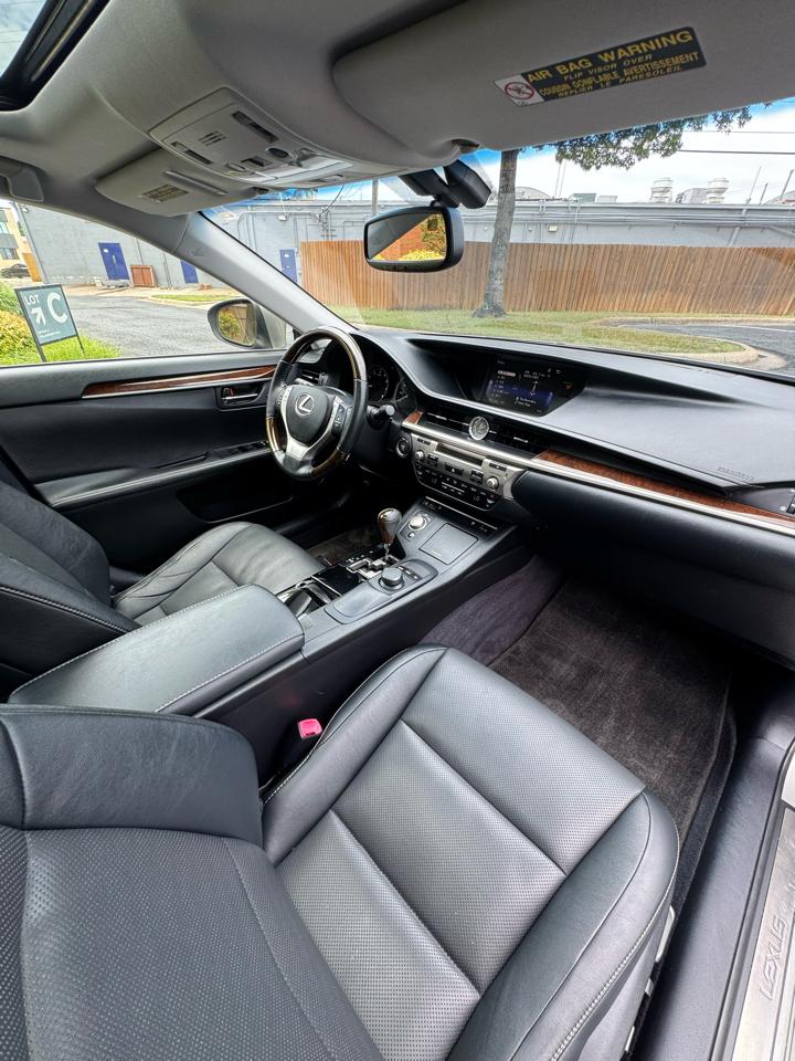 Lexus ES 350 Sedan 2015