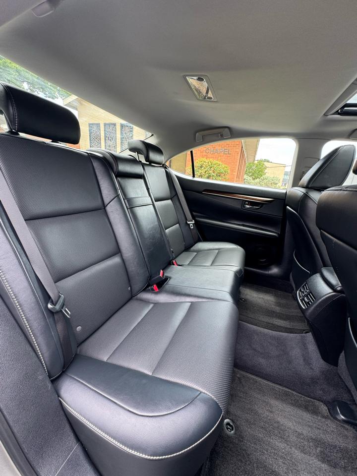 Lexus ES 350 Sedan 2015