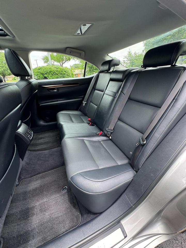 Lexus ES 350 Sedan 2015