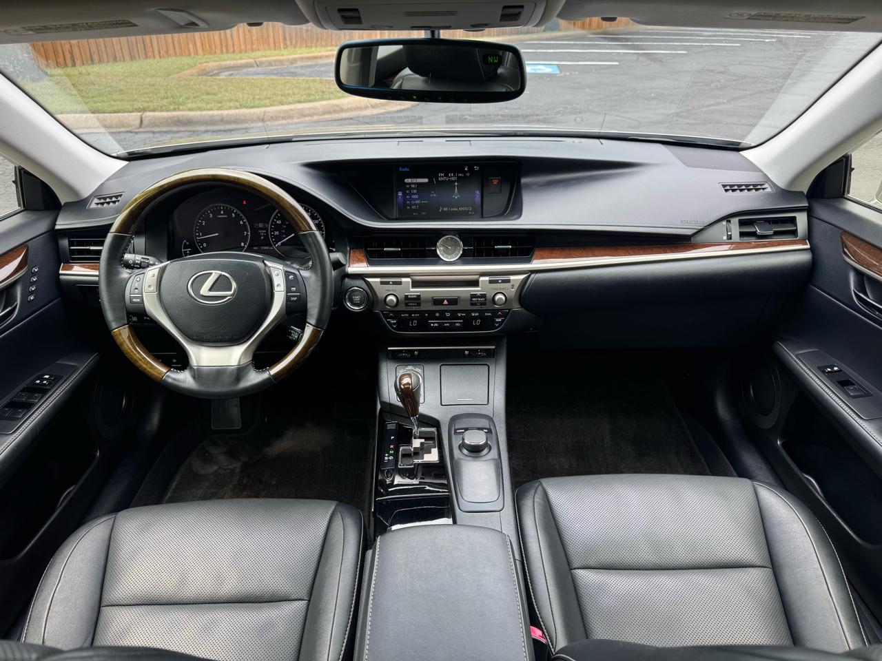 Lexus ES 350 Sedan 2015