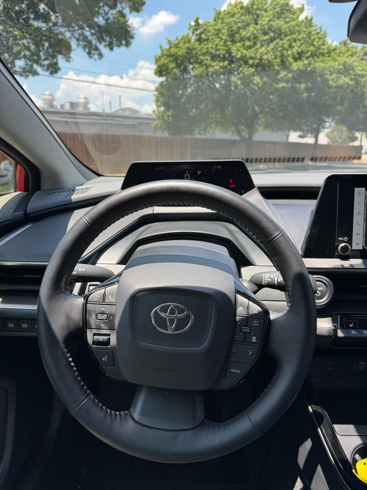 Toyota Prius XLE 2024