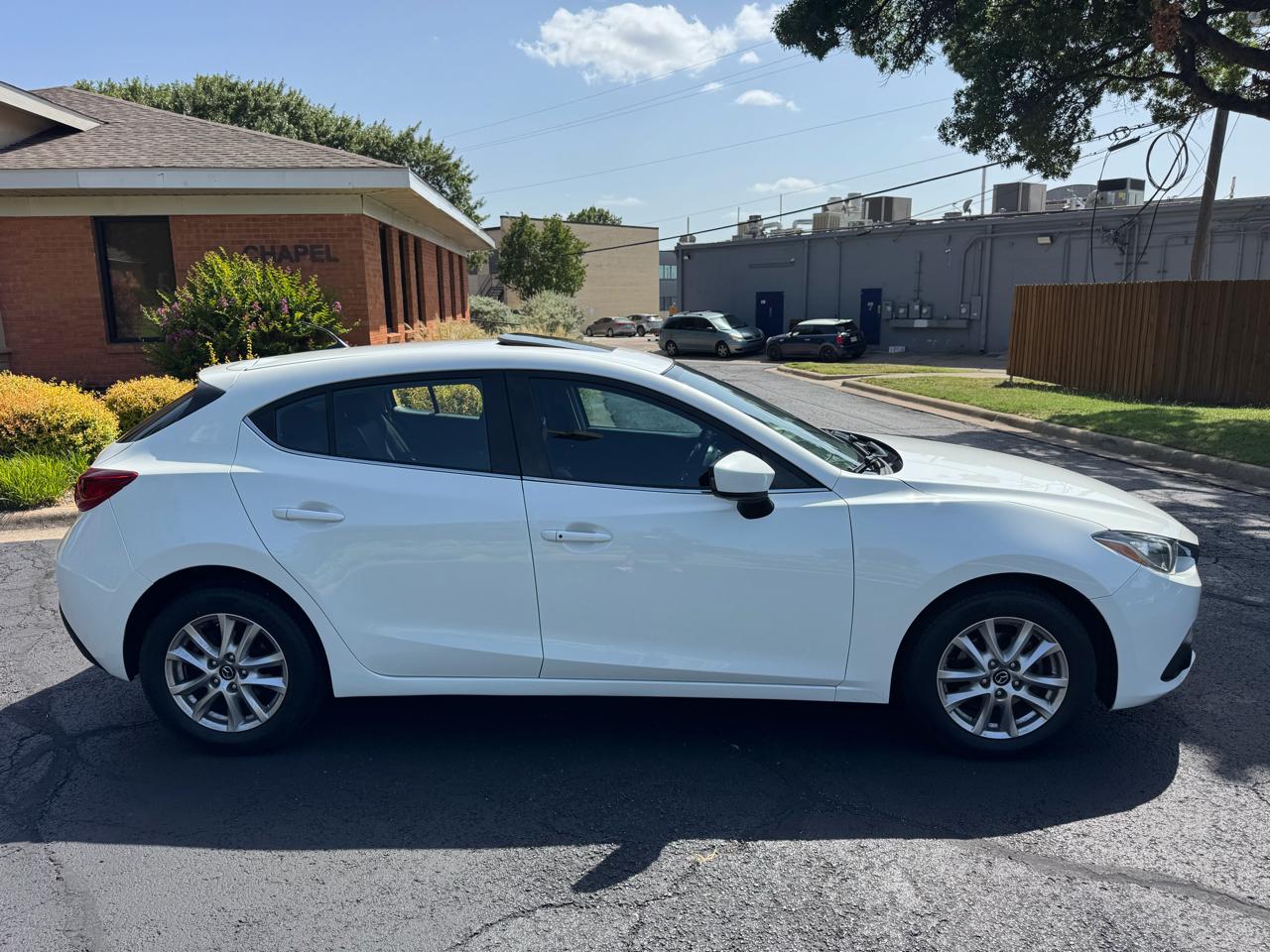 Mazda MAZDA3 i Touring AT 5-Door 2016