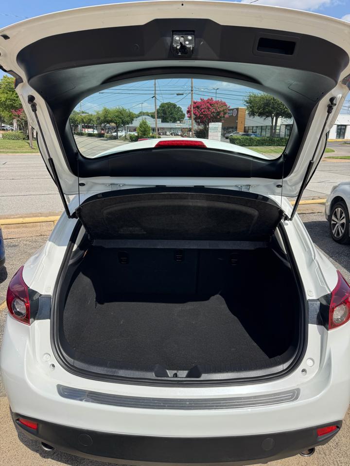 Mazda MAZDA3 i Touring AT 5-Door 2016