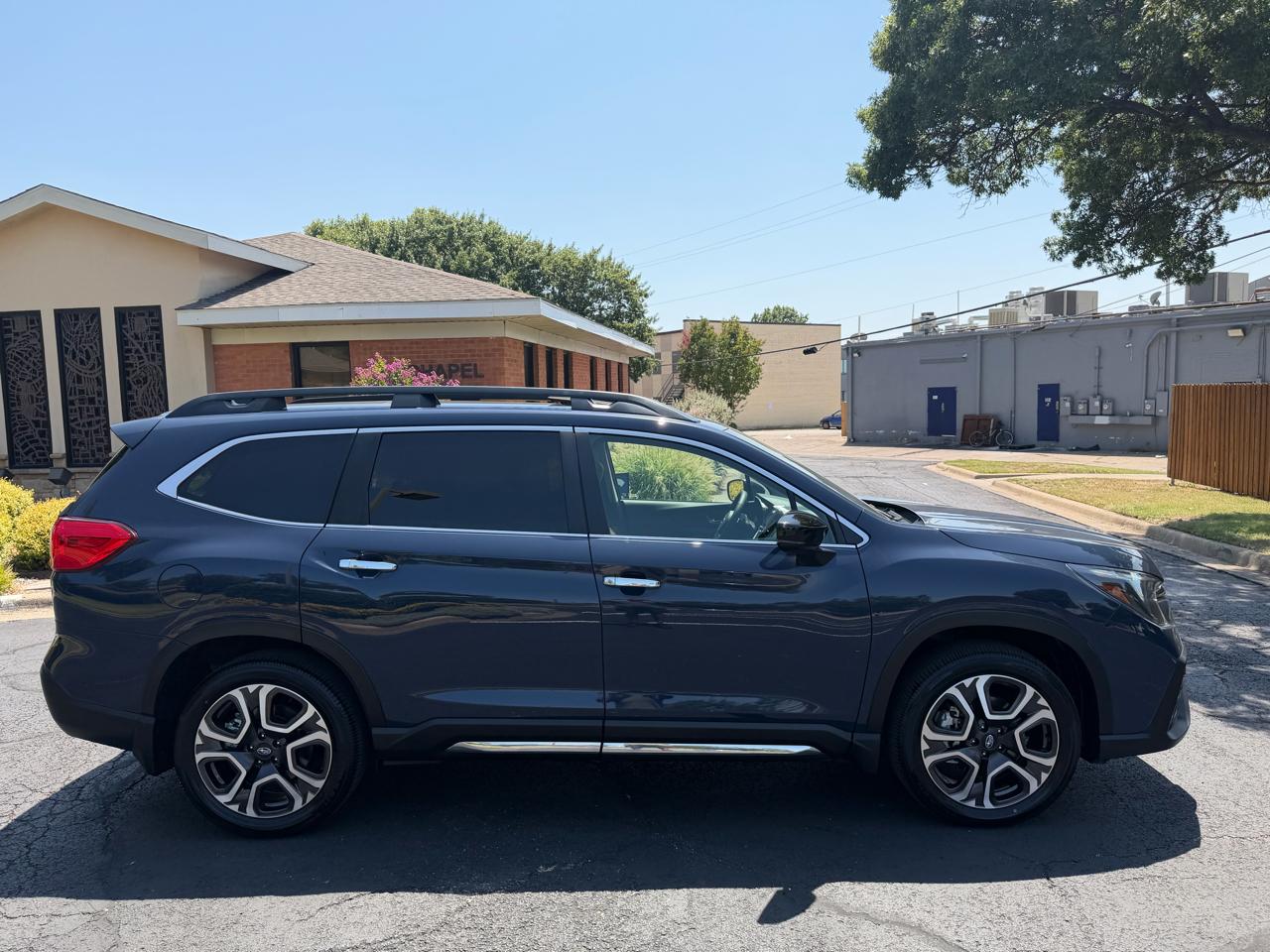 Subaru Ascent Touring 2025