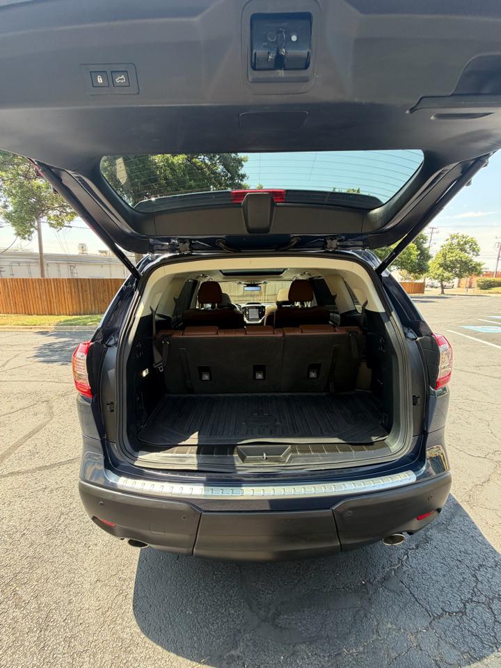 Subaru Ascent Touring 2025