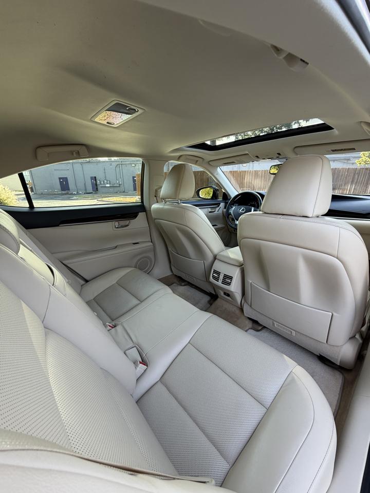 Lexus ES 350 Sedan 2014