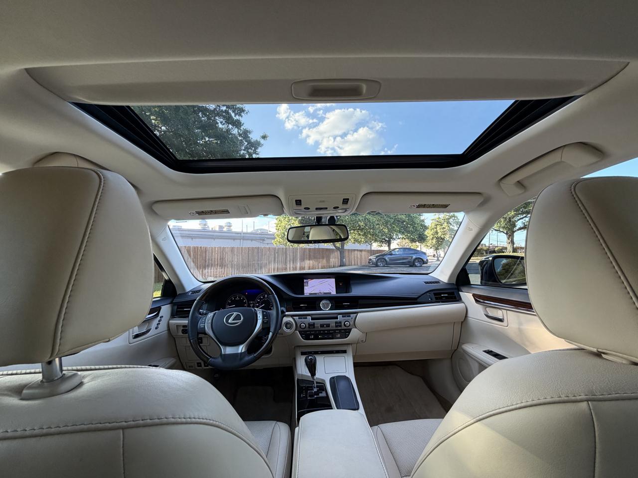 Lexus ES 350 Sedan 2014