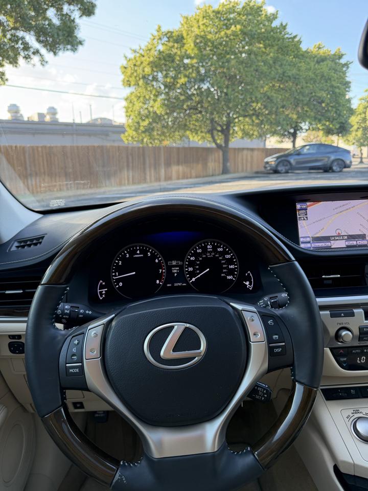 Lexus ES 350 Sedan 2014
