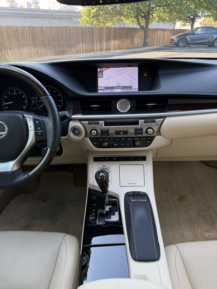 Lexus ES 350 Sedan 2014