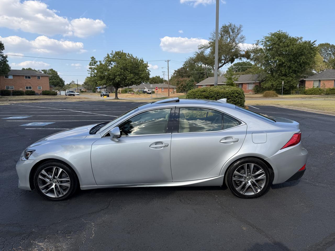 Lexus IS 300 AWD 2018