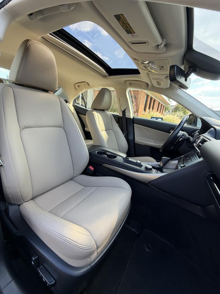 Lexus IS 300 AWD 2018
