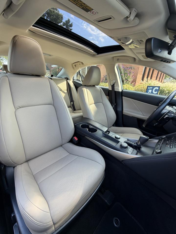 Lexus IS 300 AWD 2018