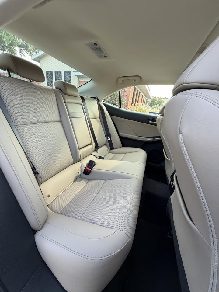 Lexus IS 300 AWD 2018