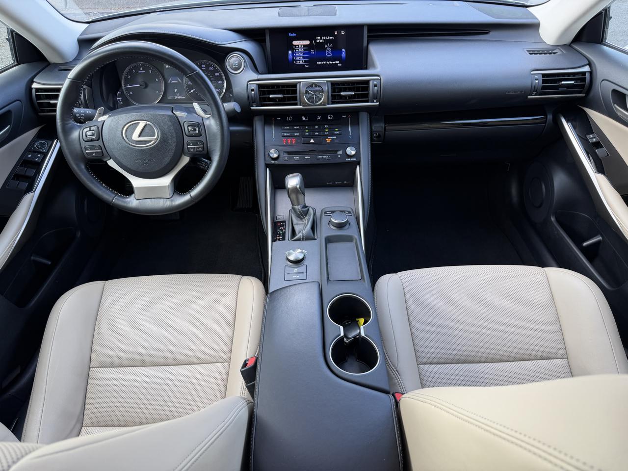 Lexus IS 300 AWD 2018