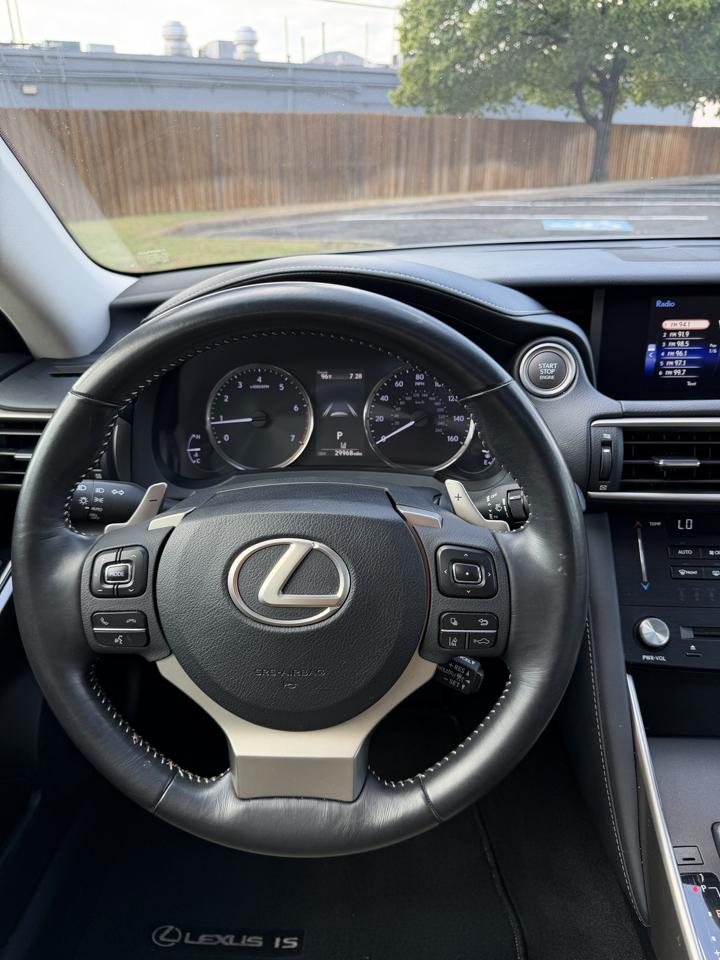 Lexus IS 300 AWD 2018