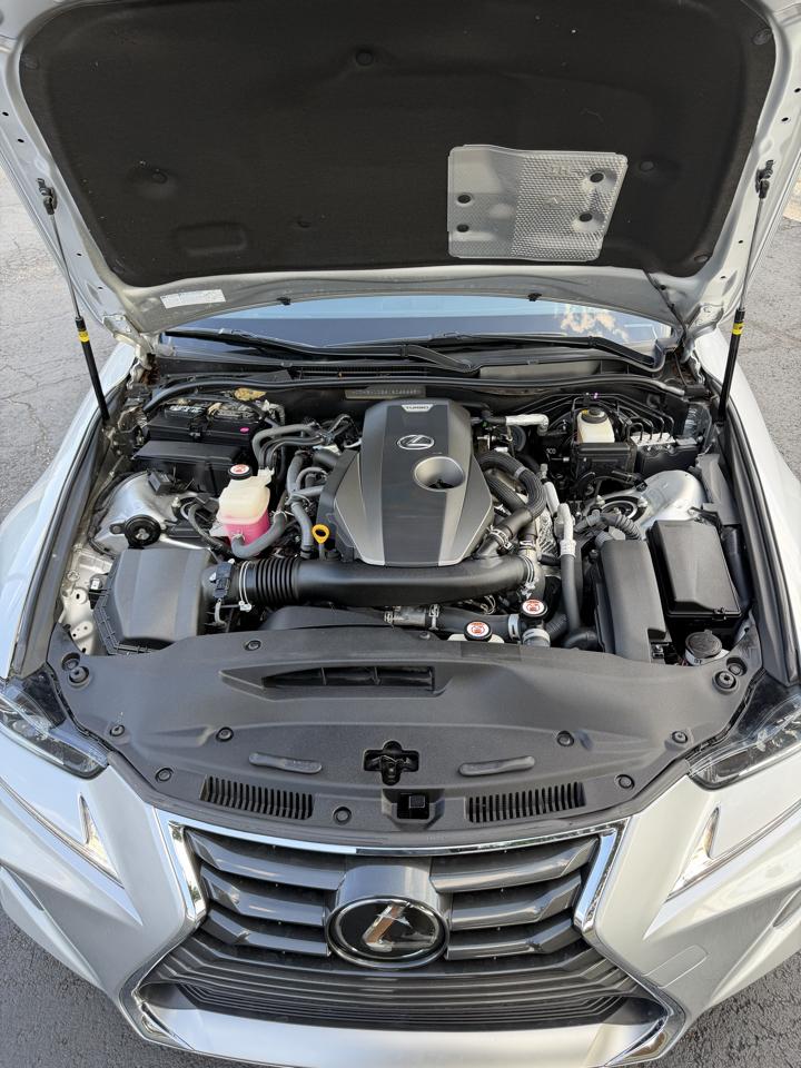 Lexus IS 300 AWD 2018