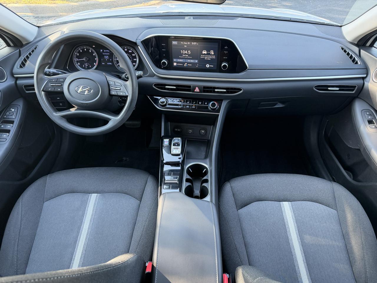 Hyundai Sonata SE 2022