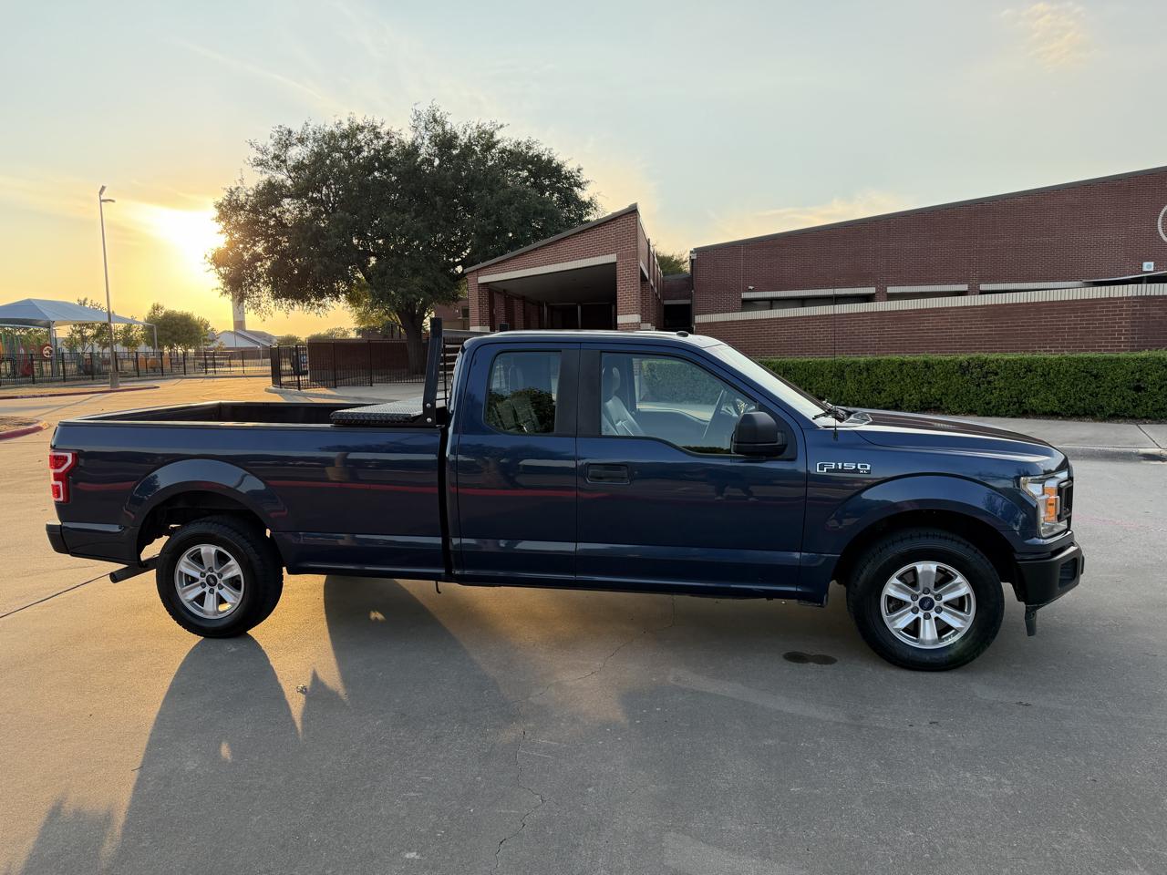 Ford F-150 XLT Long Bed 2WD 2018