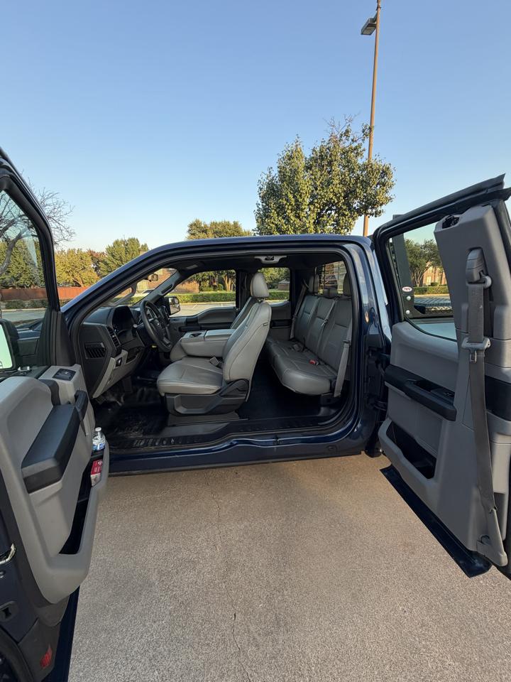 Ford F-150 XLT Long Bed 2WD 2018