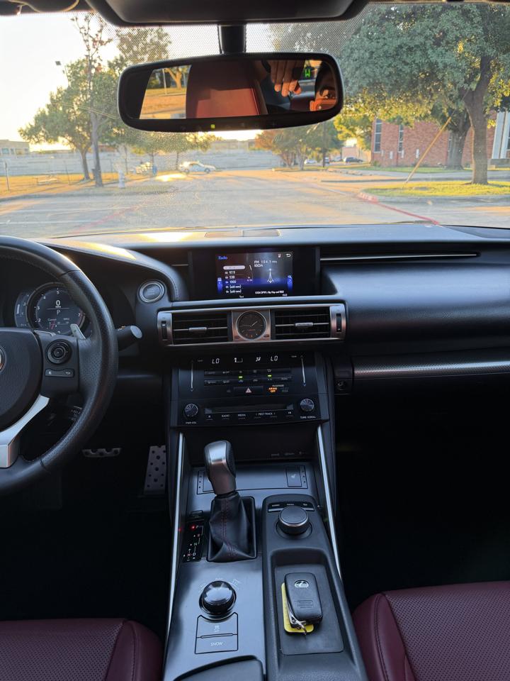 Lexus IS 350 RWD 2014
