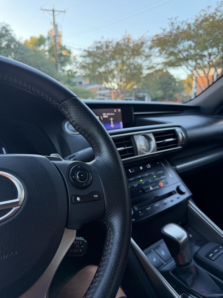 Lexus IS 350 RWD 2014