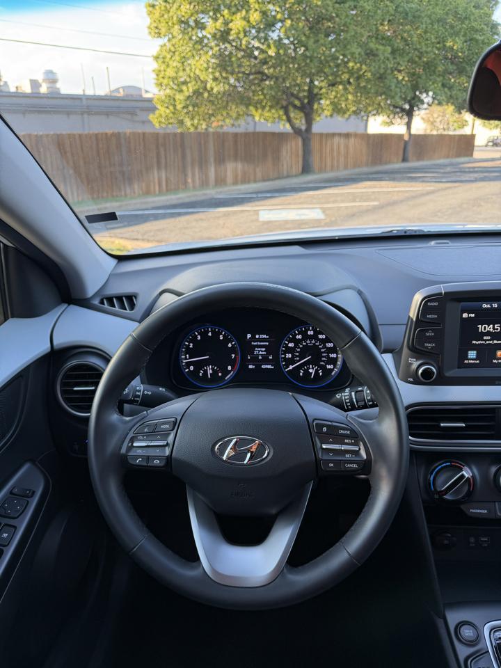 Hyundai Kona SEL 2021