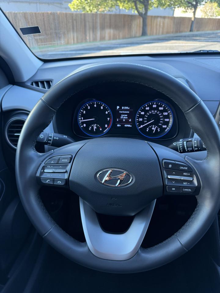 Hyundai Kona SEL 2021