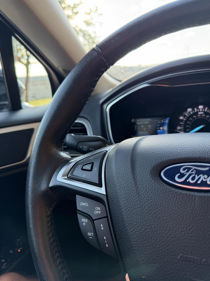 Ford Fusion SEL 2020