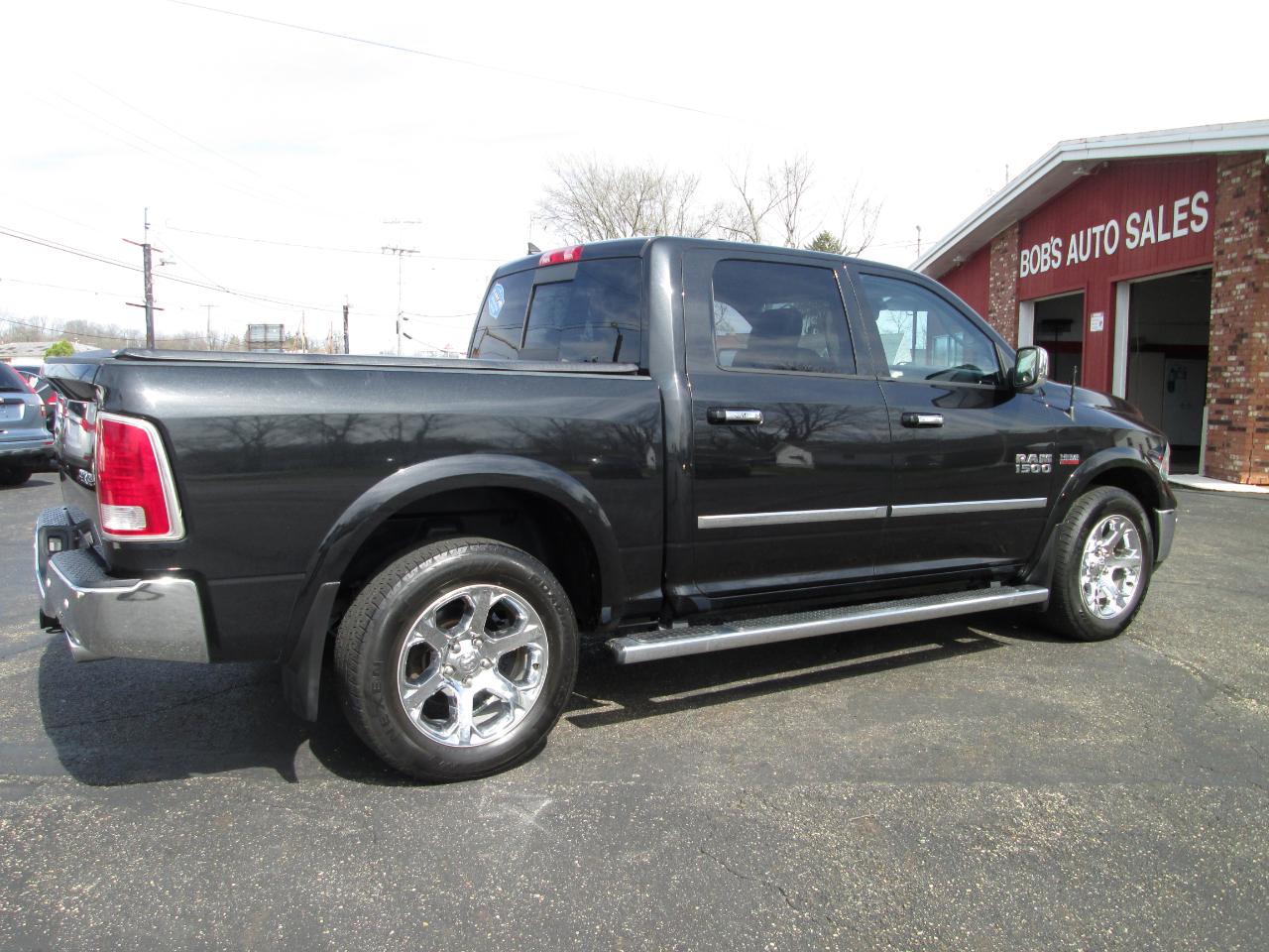 RAM 1500 Laramie Crew Cab SWB 4WD 2018