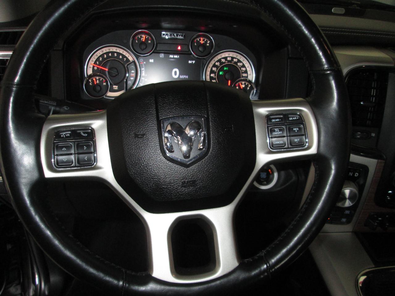 RAM 1500 Laramie Crew Cab SWB 4WD 2018