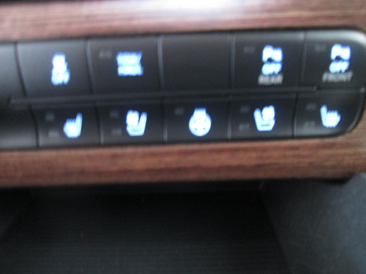 RAM 1500 Laramie Crew Cab SWB 4WD 2018