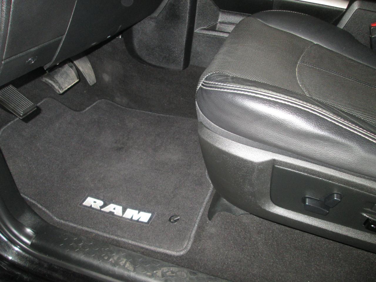 RAM 1500 Laramie Crew Cab SWB 4WD 2018