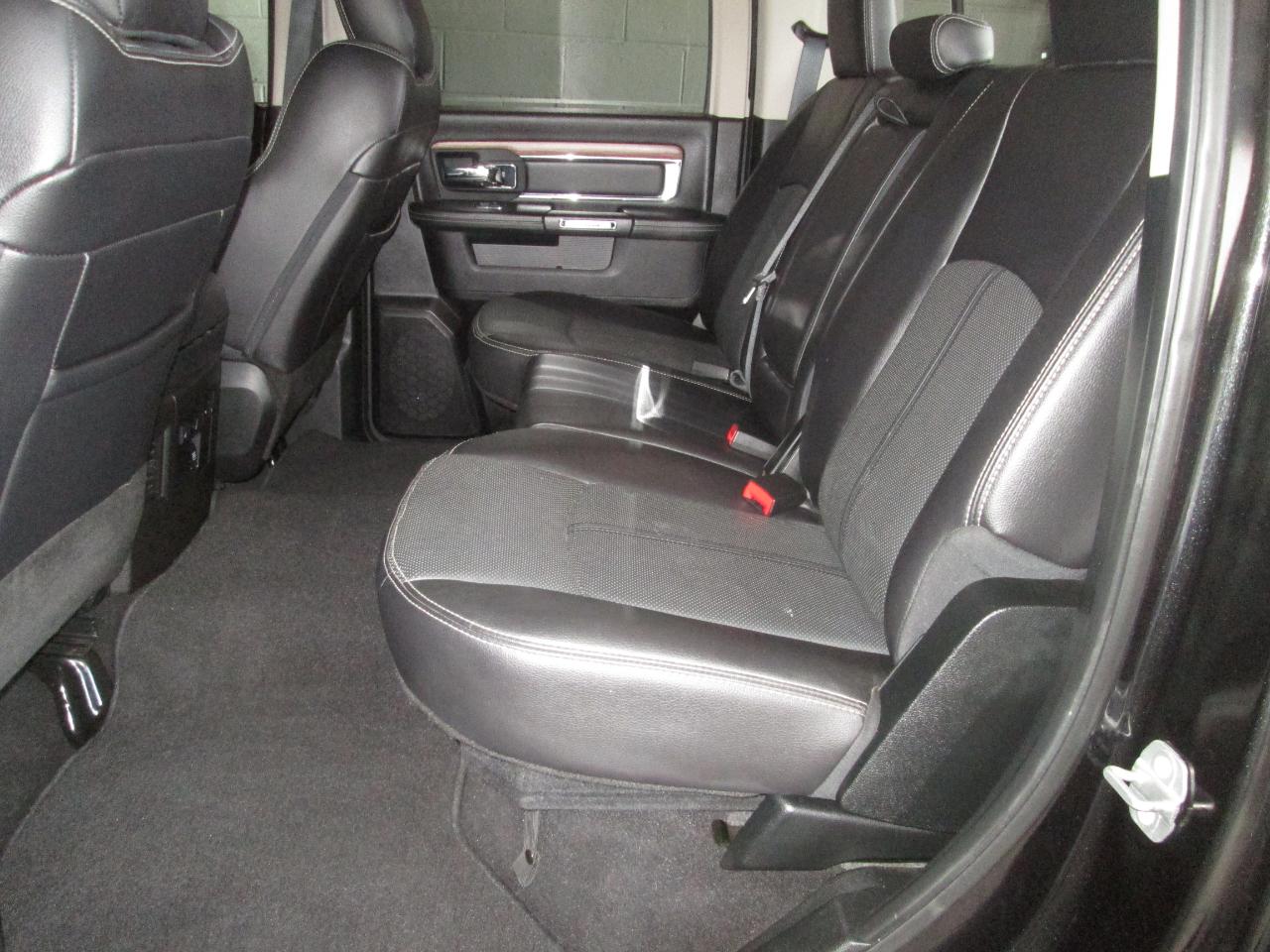 RAM 1500 Laramie Crew Cab SWB 4WD 2018