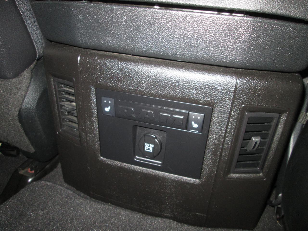 RAM 1500 Laramie Crew Cab SWB 4WD 2018