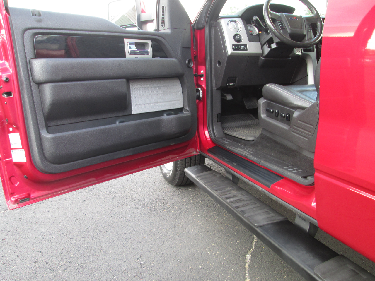 2010 Ford F-150 Lariat photo 37