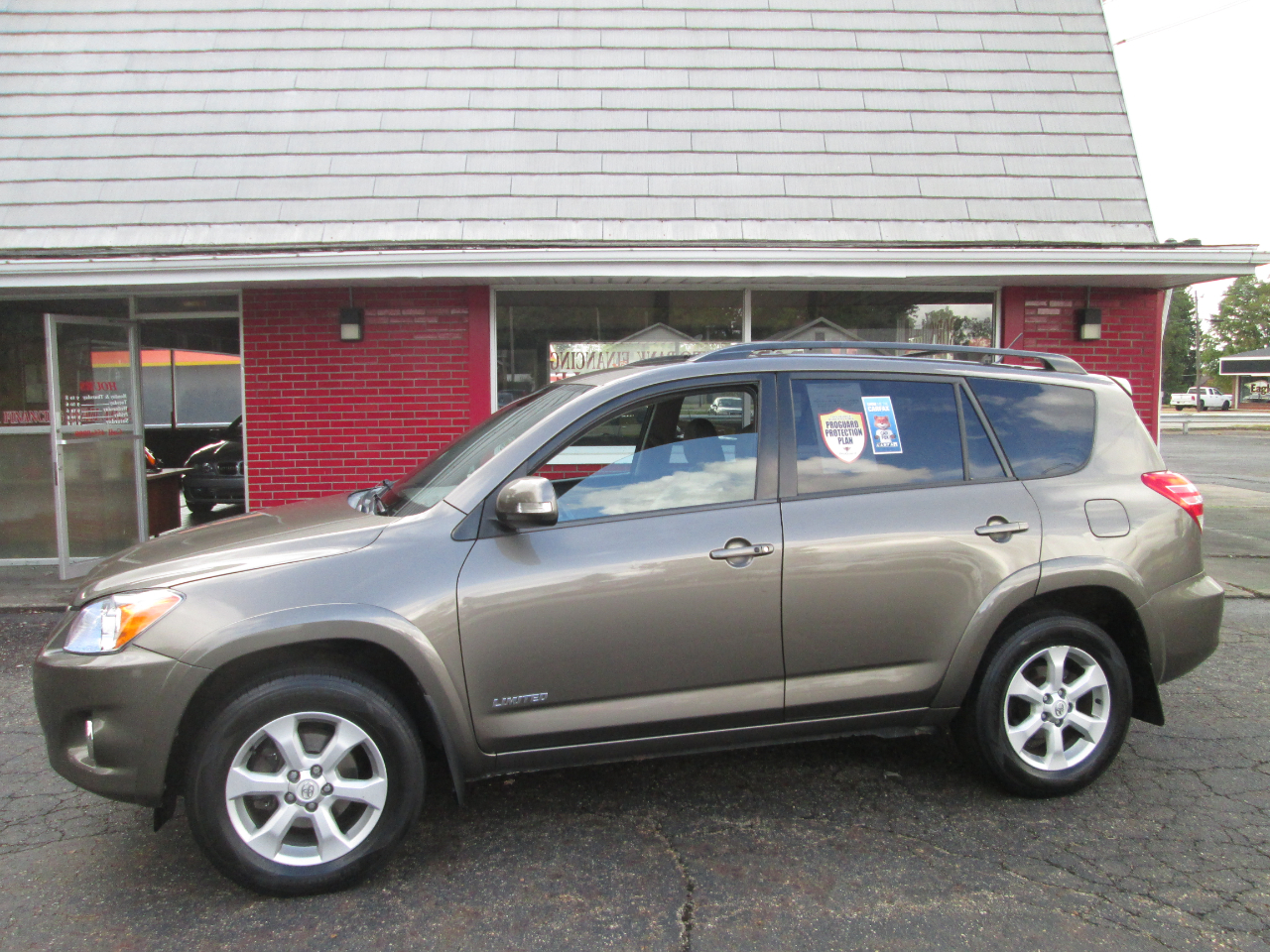 2011 Toyota RAV4 Limited photo 2