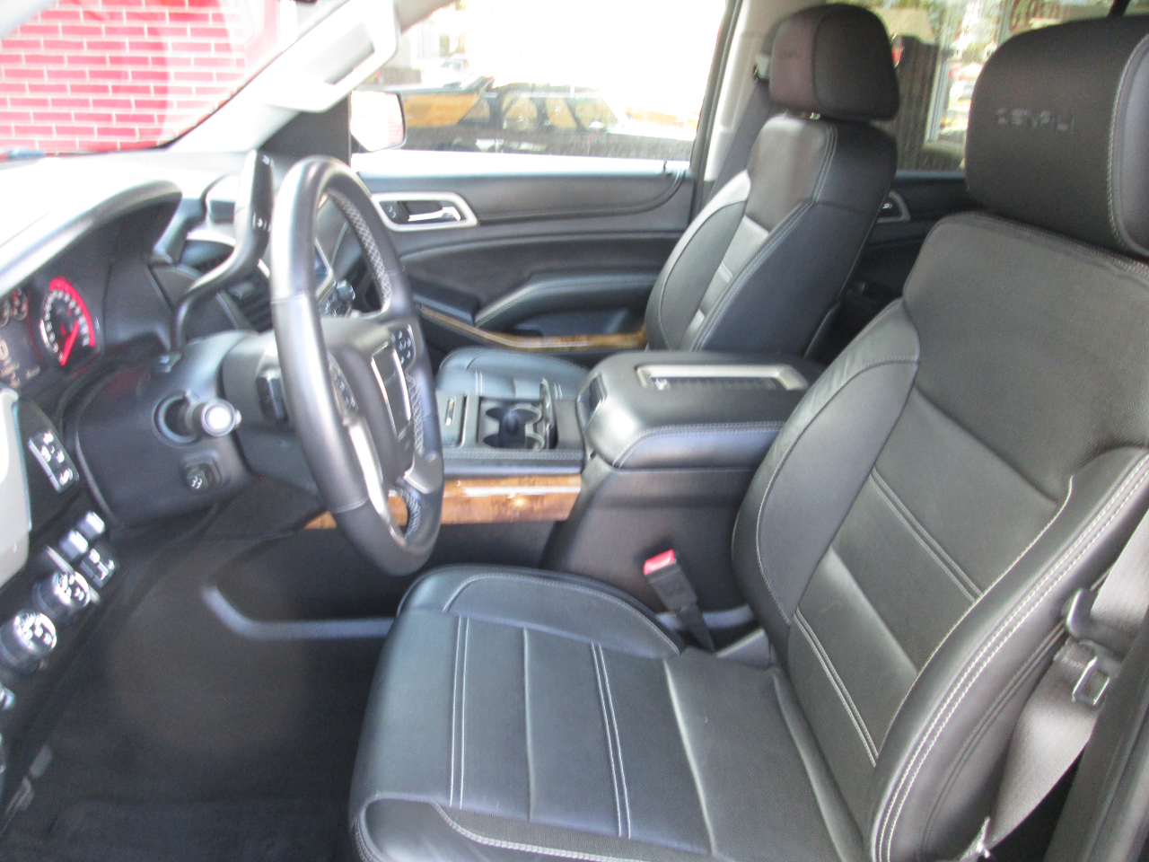 2015 Gmc Yukon Denali XL photo 3