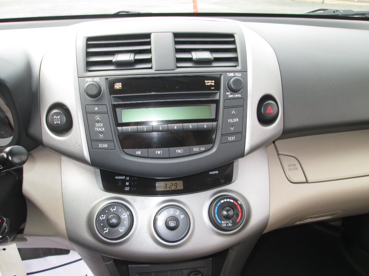 Toyota RAV4 Base I4 4WD 2008 Toyota RAV4 Base I4 4WD 2008