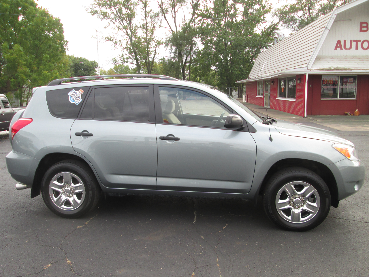 Toyota RAV4 Base I4 4WD 2008 Toyota RAV4 Base I4 4WD 2008