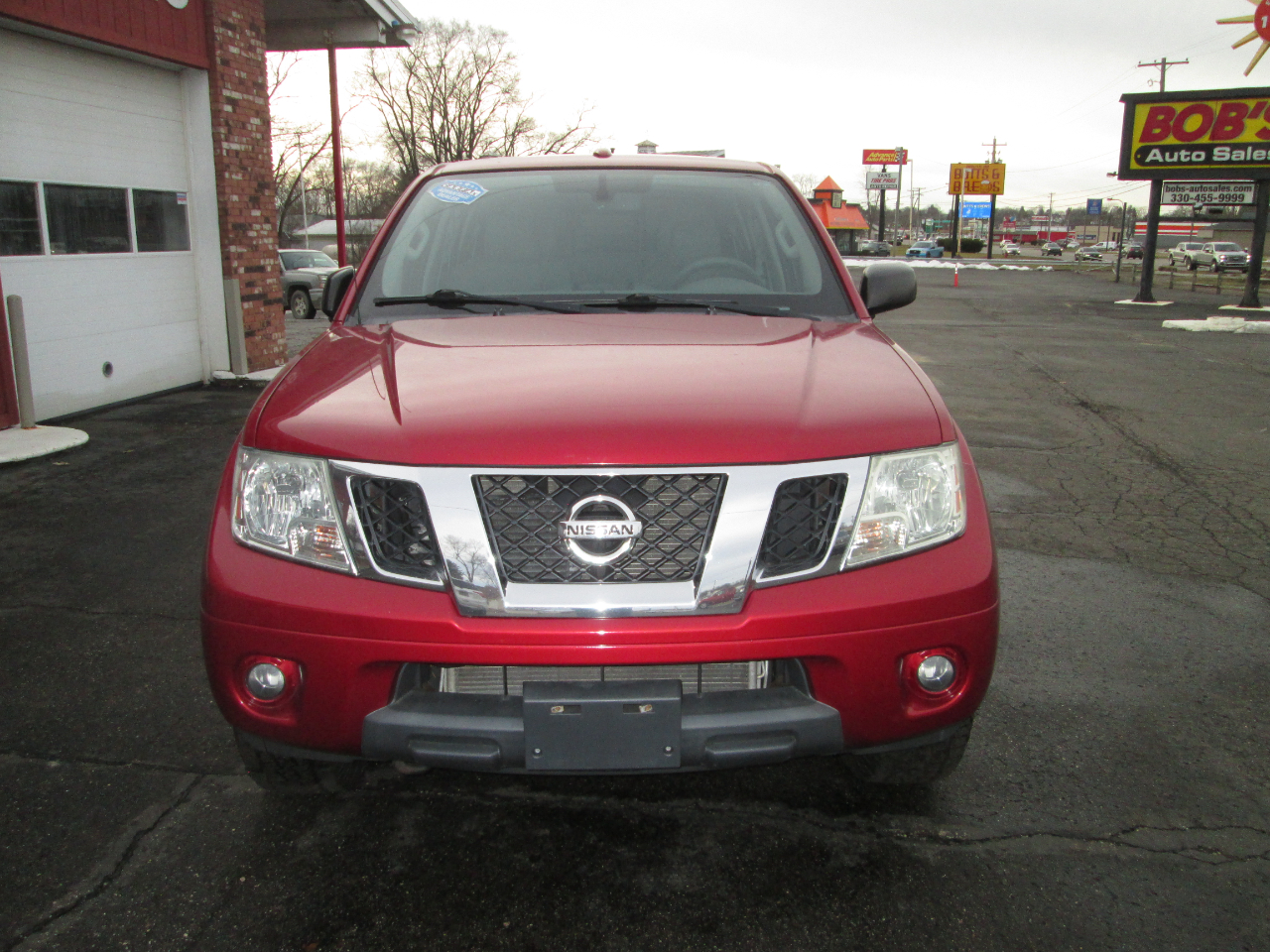 Nissan Frontier SV Crew Cab 5AT 4WD 2015
