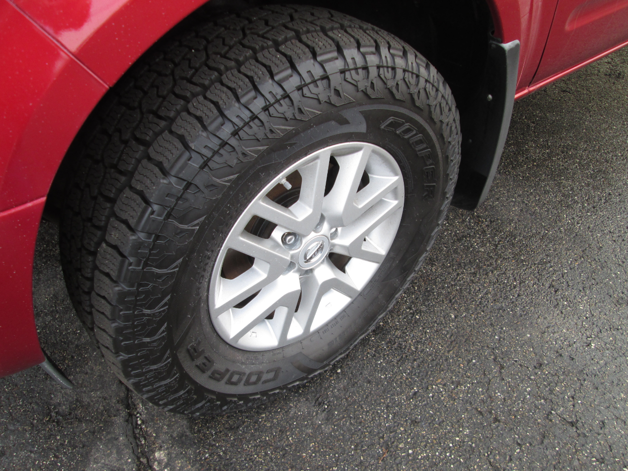 Nissan Frontier SV Crew Cab 5AT 4WD 2015