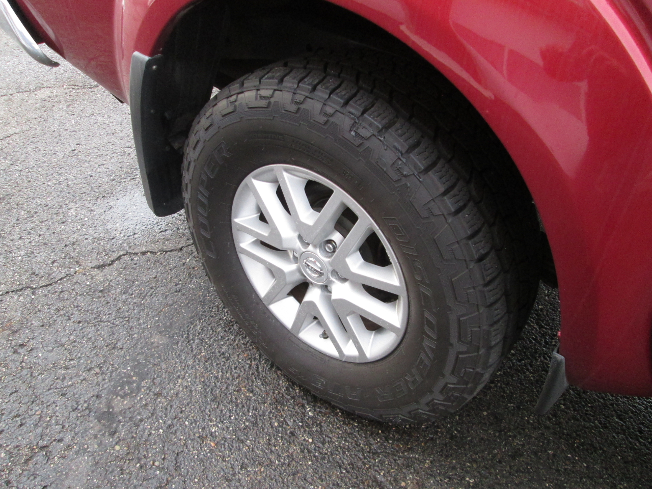Nissan Frontier SV Crew Cab 5AT 4WD 2015