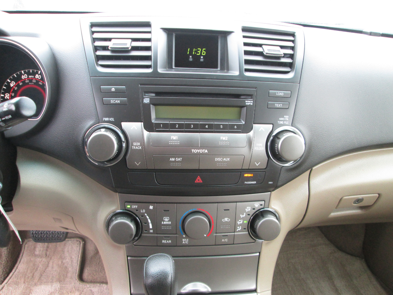 Toyota Highlander Base 4WD 2008