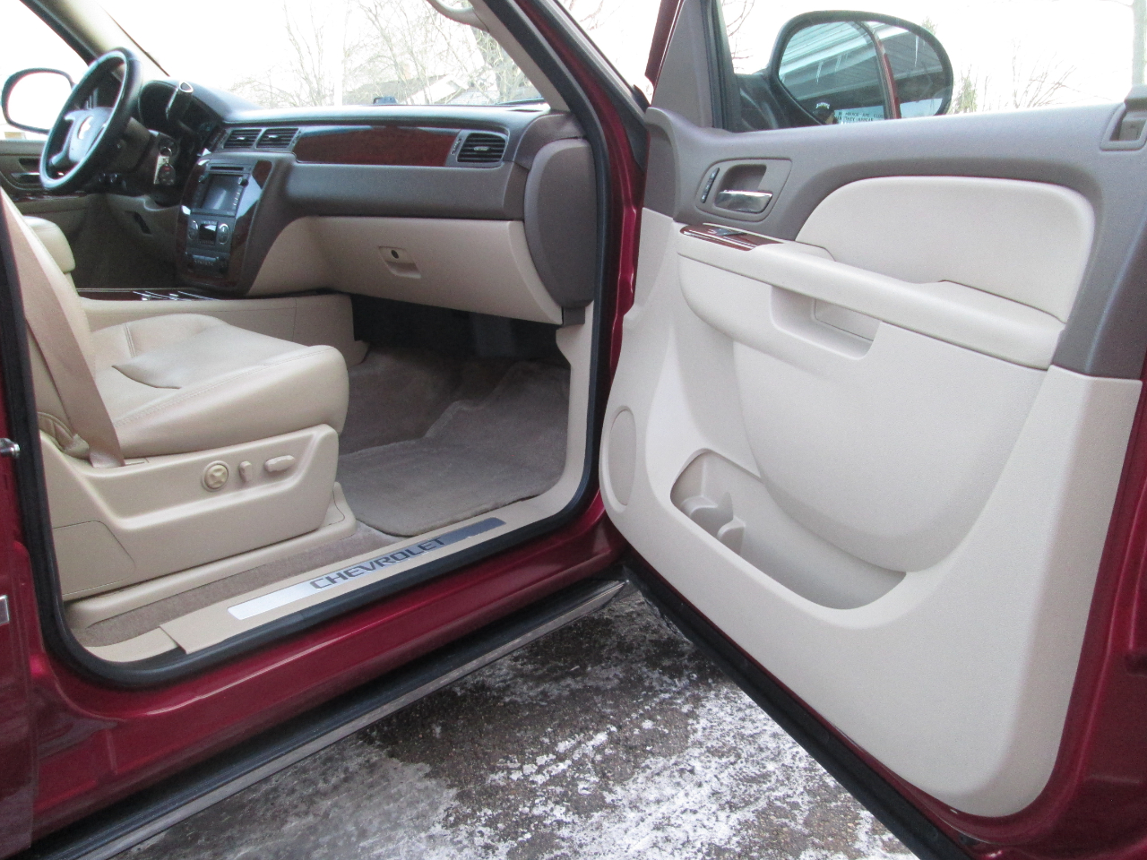 Chevrolet Suburban LTZ 1500 4WD 2010