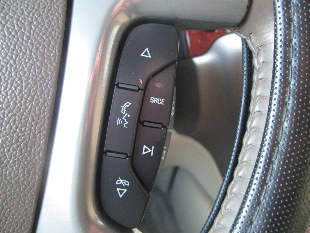 Chevrolet Suburban LTZ 1500 4WD 2010