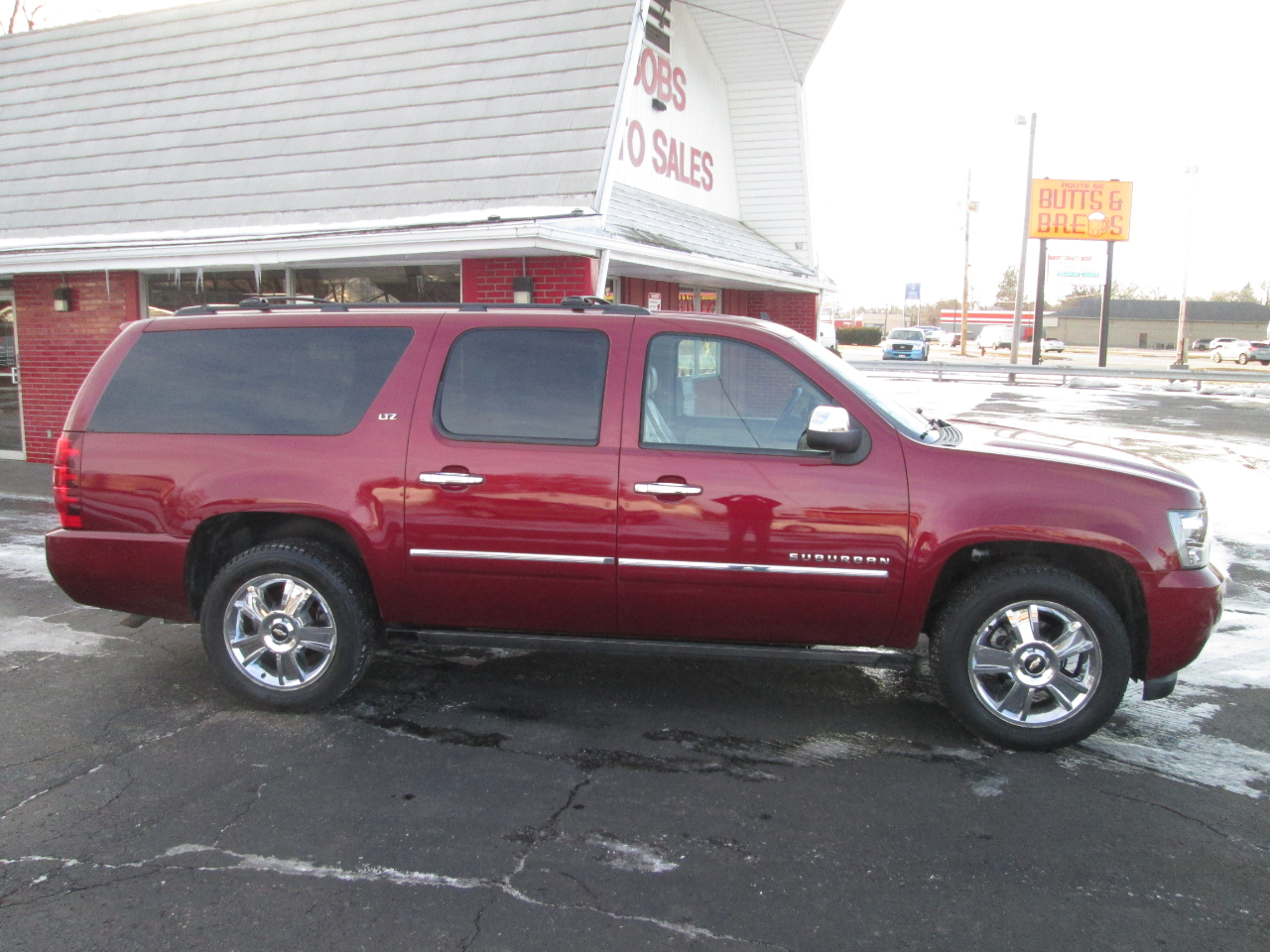 Chevrolet Suburban LTZ 1500 4WD 2010