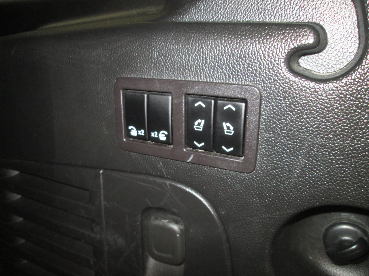 GMC Yukon XL Denali 4WD 2017